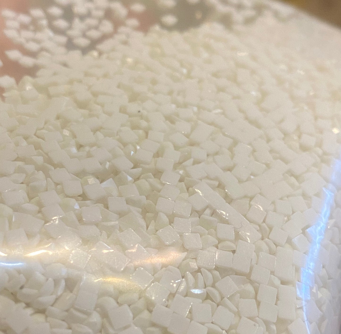 GLOW-IN-THE-DARK. RESIN Diamond Painting Drills in Square 5G